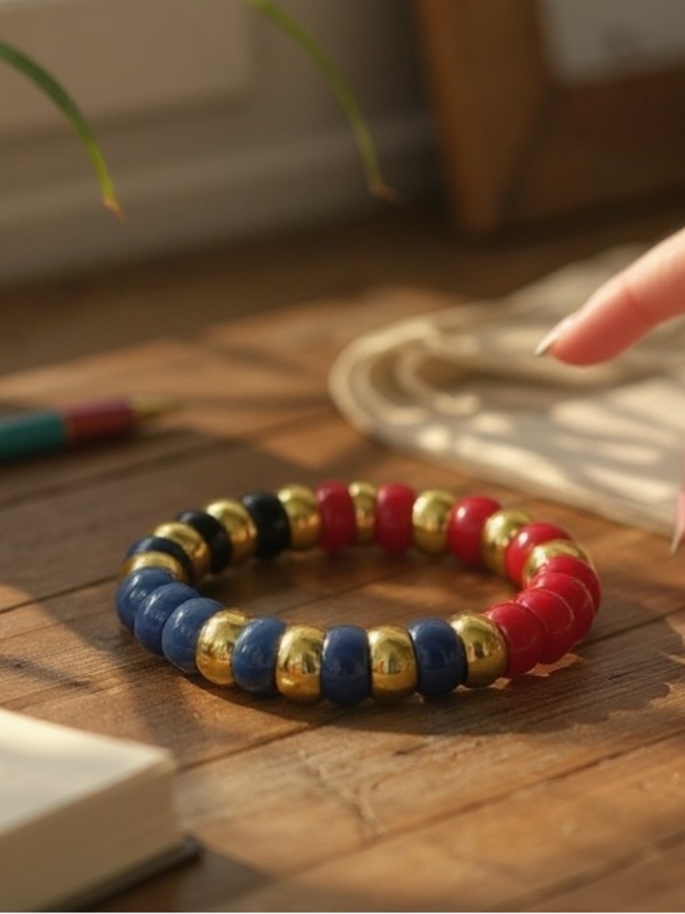 NWT Tuckernuck Claret Beaded Bradley Bracelet in Nautical